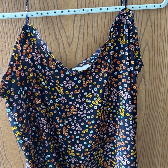 Loft Tank - Picture 2 of 3